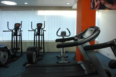 Bir Spor Salonu İçi Ekipmanı