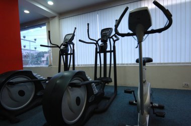 Bir Spor Salonu İçi Ekipmanı