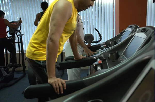 Modelo Masculino Gimnasio — Foto de Stock