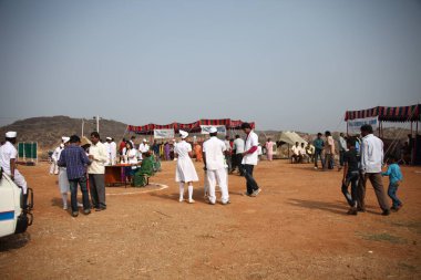 Kırsal bölgedeki Ücretsiz Tıp Kampı