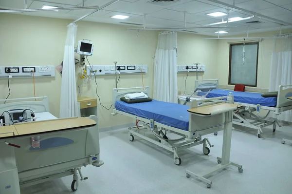 Paturi Camera Spital — Fotografie, imagine de stoc
