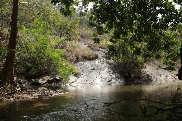 Гора Скеля Водойма — стокове фото