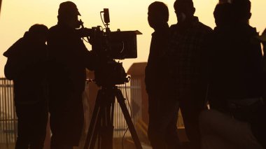Film Ekibi silueti iş başında