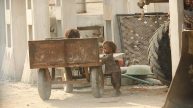 Poor Kids on platform in Hyderabad India 15th Aug 2022