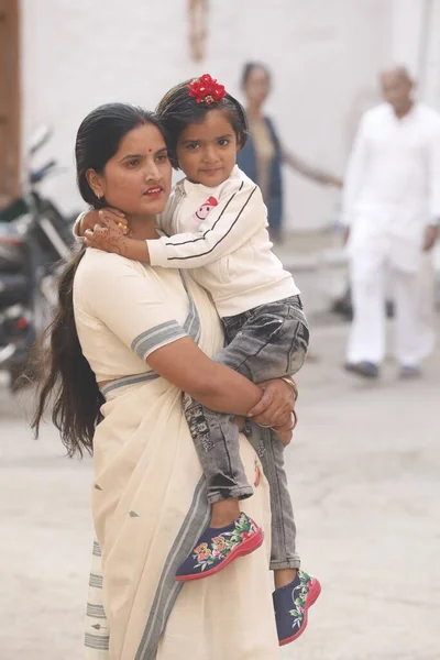 Cute Indian Girl Mother Hyderabad India 2Nd Aug 2022 — Stockfoto
