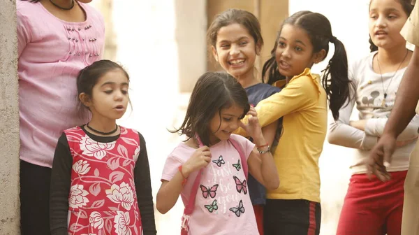 Young Indian Girls Waching Hyderabad India 15Th Aug 2022 — Zdjęcie stockowe