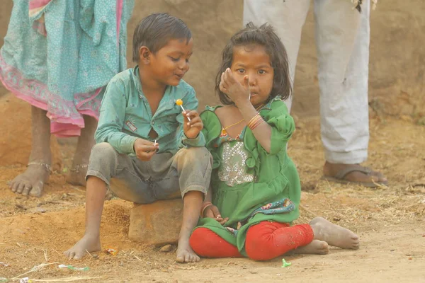 Індійські Бідні Діти Дивляться Хайдарабад Індія Серпня 2022 Року — стокове фото