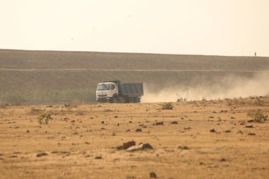 Çamur Yolu 'ndaki işçiler