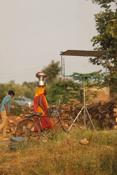 Women Worker Rural Road Hyderabad India 15Th Aug 2022 — Stock Photo, Image