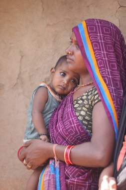 Poor Mother and kid Hyderabad India 2nd Aug 2022
