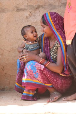 Poor Mother and kid Hyderabad India 2nd Aug 2022
