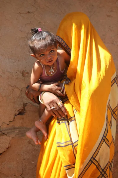 Poor Mother Kid Hyderabad India 2Nd Aug 2022 — Stockfoto