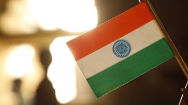 Masadaki Hint Bayrağı