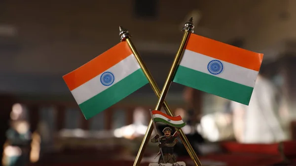 桌上的印度国旗 — 图库照片