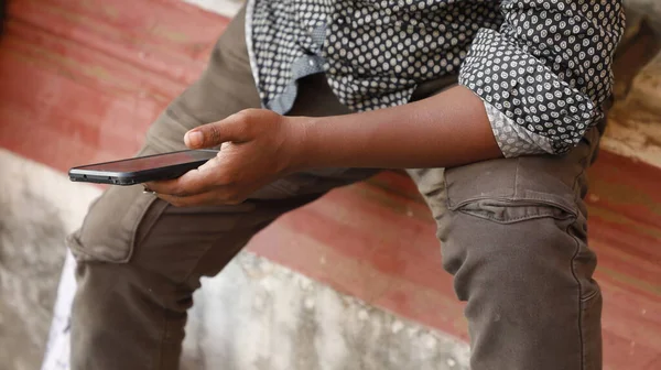 Male Model Hands Cell Phone — Stock Photo, Image