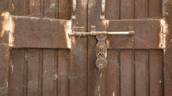 Antic Armário Porta Perto — Fotografia de Stock