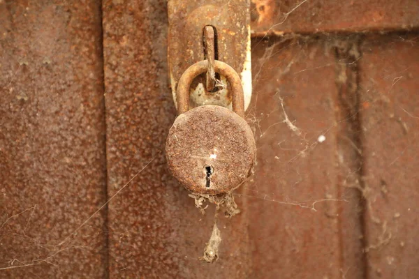 Antic Armário Porta Perto — Fotografia de Stock