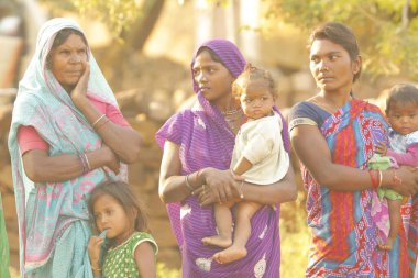 Indian poor Mother and child watching Hyderabad India 2nd Aug 2022