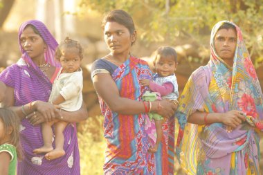 Indian poor Mother and child watching Hyderabad India 2nd Aug 2022