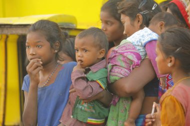 Indian poor Mother and child watching Hyderabad India 2nd Aug 2022