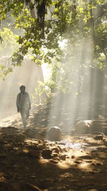 Ormandaki köyün fakir insanları