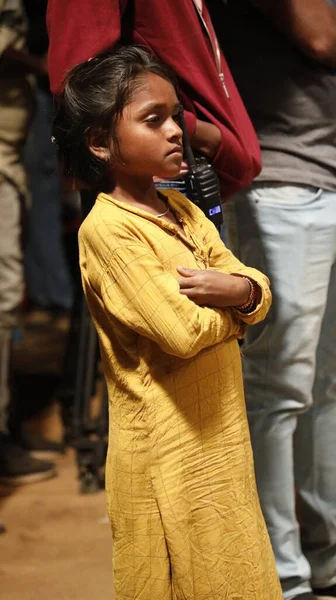 Young Indian Girl Waching Hyderabad India 2Nd Aug 2022 — Stock Photo, Image