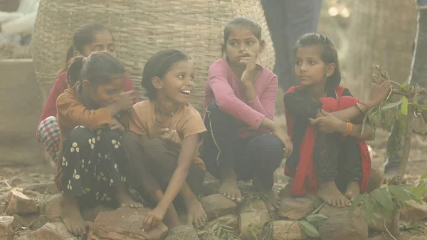 Young Indian Girls Waching — стоковое фото