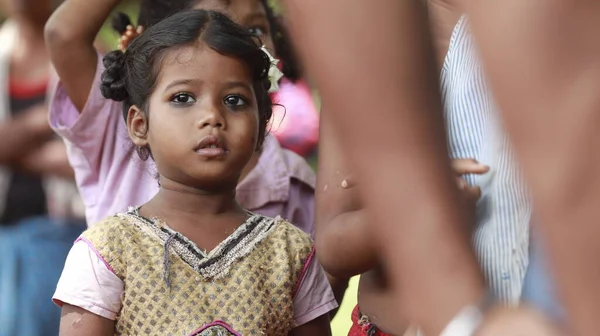 Young Indian Girl Waching Hyderabad India 15Th Aug 2022 — Stockfoto