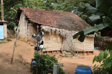 Terk Edilmiş Hindistan Köy Evi