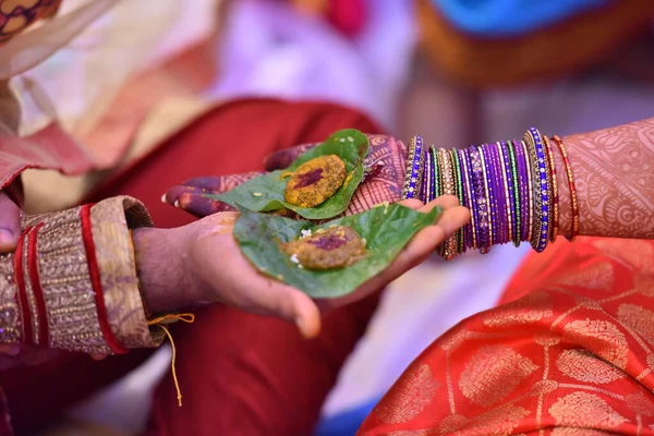 Tradycyjna Hinduska Ceremonia Ślubna — Zdjęcie stockowe