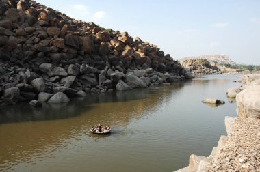 Hyderabad Hindistan 'daki işyerindeki insanlar 25 Ağustos 2022