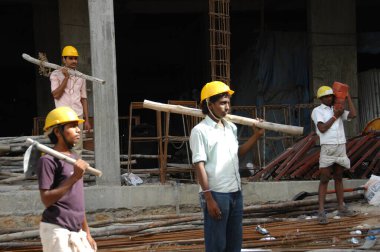 Hyderabad Hindistan 'daki işyerindeki insanlar 25 Ağustos 2022