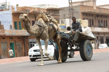Hyderabad Hindistan 'daki işyerindeki insanlar 25 Ağustos 2022