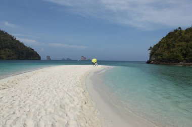 Erkek modelin şemsiyesi 25 Ağustos 2022 Hyderabad Hindistan