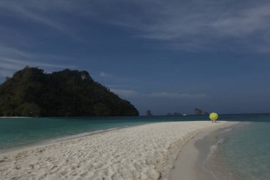 Erkek modelin şemsiyesi 25 Ağustos 2022 Hyderabad Hindistan