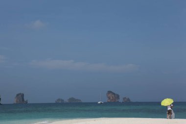 Erkek modelin şemsiyesi 25 Ağustos 2022 Hyderabad Hindistan