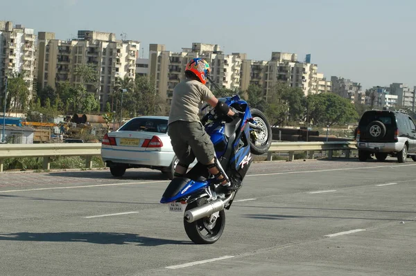 Motociclistas Cidade Road 25Th Aug 2022 Hyderabad Índia — Fotografia de Stock