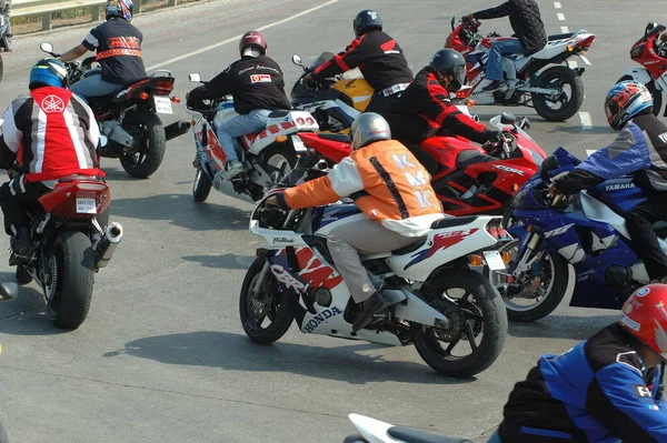 Motorrijders Stad Road Aug 2022 Hyderabad India — Stockfoto