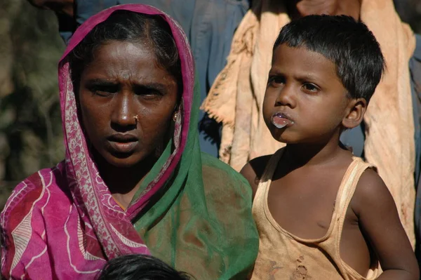 Indiano Povera Madre Bambino Guardando 22Nd Agosto 2022 Hyderabad India — Foto Stock