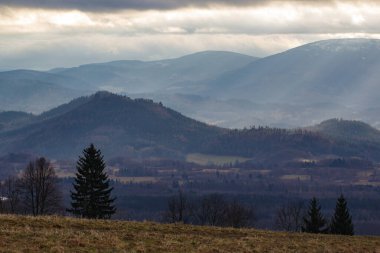 Rudawy Janowickie Dağları 'ndan Sudetlerin Panoraması - Polonya