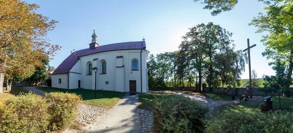 Святилище Святої Марії Siedlatkowo Village Jeziorsko Lake Uniejow — стокове фото