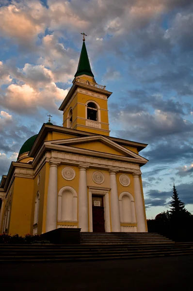Catedral de São Nicolau Cossaco em Omsk — Fotografia de Stock