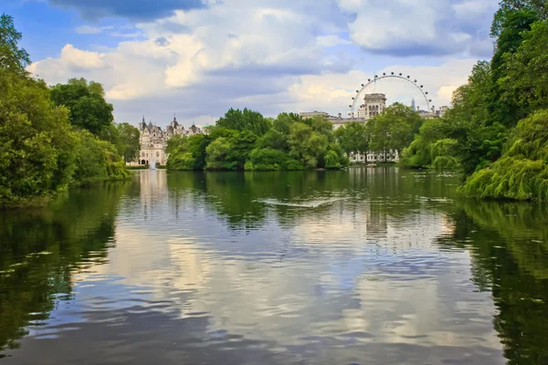 Isla de roble Londres —  Fotos de Stock