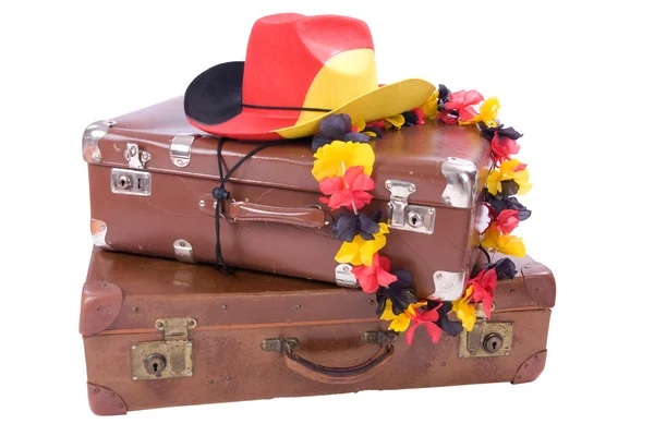 Labdarúgás cowboy kunyhó több mint két régi bőrönd — Stock Fotó