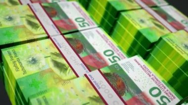 İsviçre Frangı para paketi 3D animasyon döngüsü. İsviçre 'de kusursuz finans, nakit, ekonomi, iş ve banka kavramı. Kamera CHF banknot desteleri üzerinde hareket ediyor.