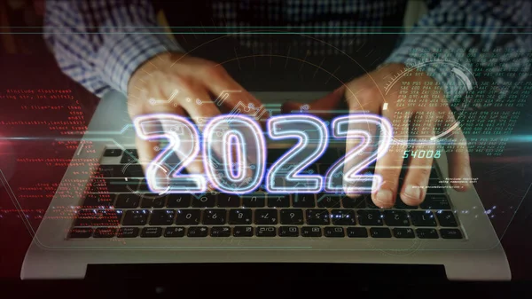 2022 Años Nuevo Concepto Diseño Cibernético Hombre Escribiendo Teclado Computadora — Foto de Stock