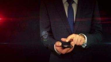 Solana imza konsepti, SOL kripto para birimi jetonu, engelleme parası, fintech ve iş teknolojisi. İş adamı elindeki holograma dokunuyor. Fütürist teknoloji soyut.