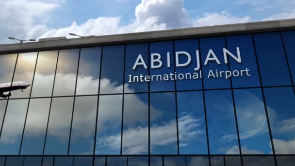 Repülőgép Landolás Abidjan Elefántcsontpart Renderelés Animáció Érkezés Városba Üveg Repülőtér — Stock videók