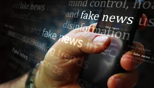 Soziale Medien Mit Fake News Und Falschinformationen Suche Auf Tablet — Stockfoto