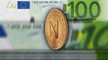 100 Euro 'nun üzerinde kripto para biriminin yanındaki altın paralar. AB not sayma, alım satım ve engelleme teknolojisi. Döngüsüz ve kusursuz soyut 3D arkaplan kavramı.